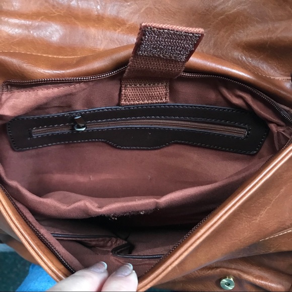 5️⃣8️⃣NWT Black Vegan Leather Crossbody Laptop Bag - Picture 7 of 8